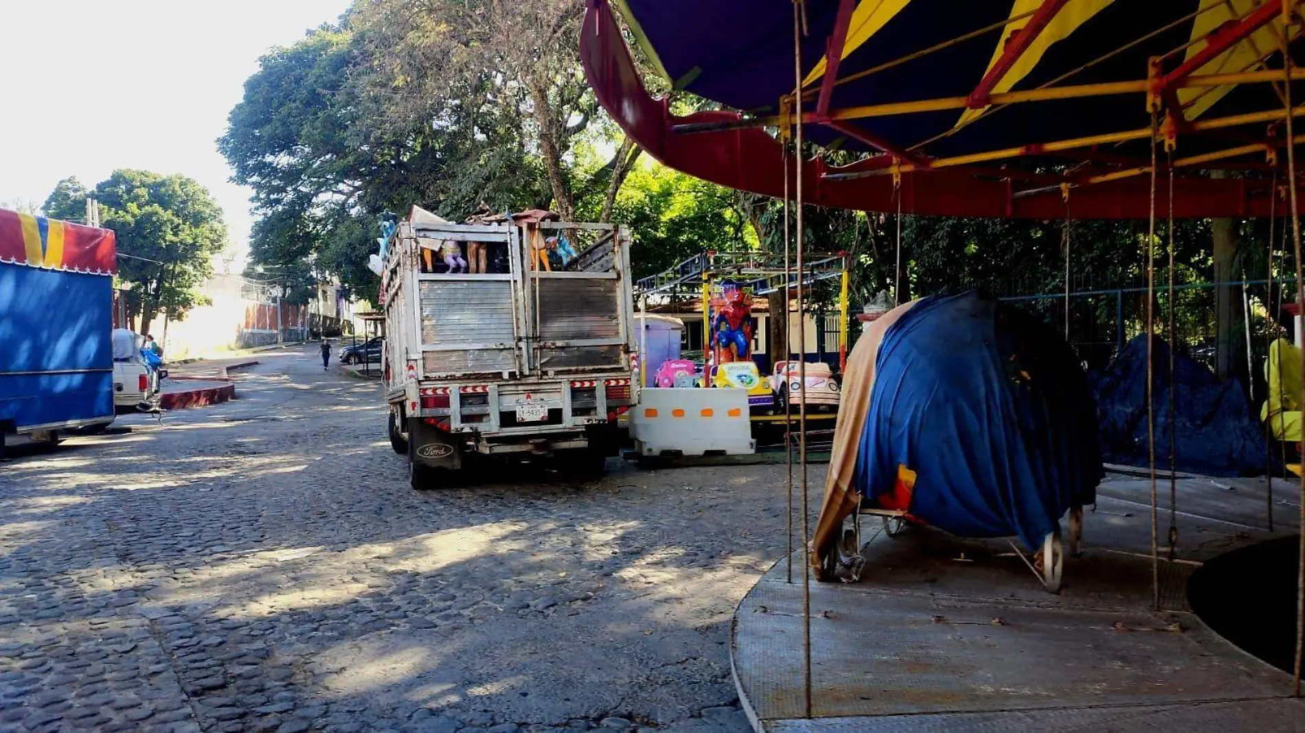 LUIS-F2E El barrio de Gualupita se prepara para la fiesta a la virgen de Guadalupe el próximo 12 de diciembre (6)